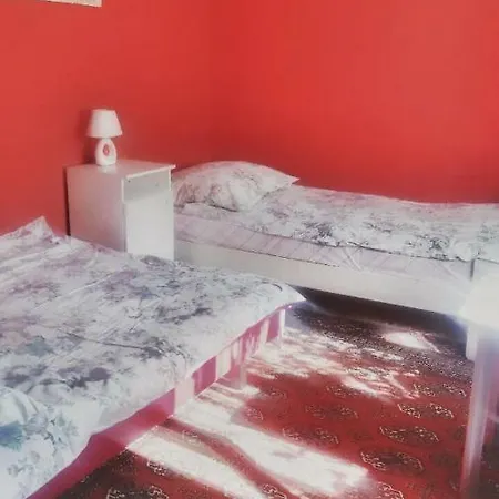 Pensión Drzewo Akaj
